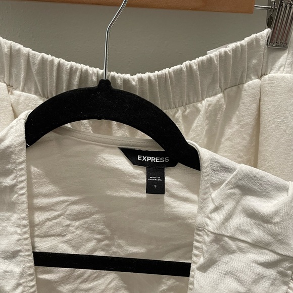 Matching Linen Set - Picture 4 of 4